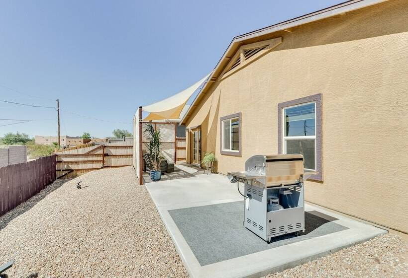 Gold Canyon Vacation W/ Private Patio & Fire Pit!