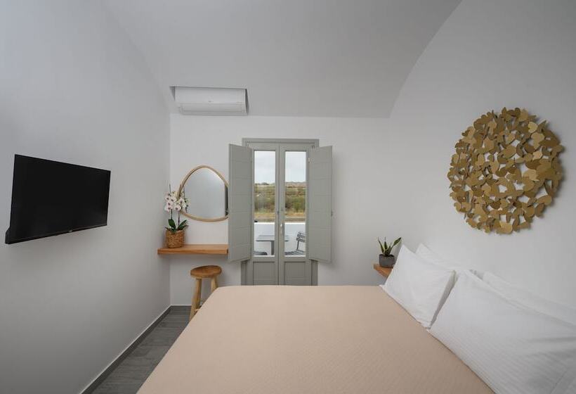 هتل Aegean Diamonds Luxury Suites