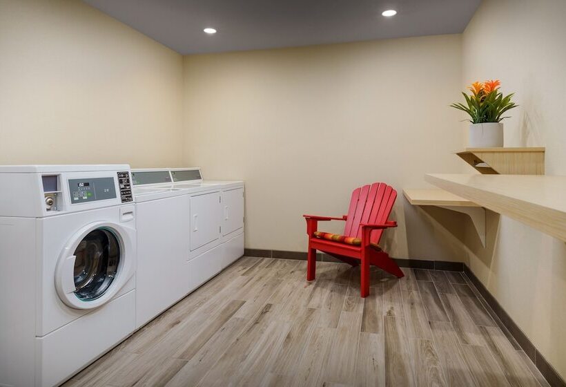 בית מלון כפרי Home2 Suites By Hilton Lake Mary Orlando