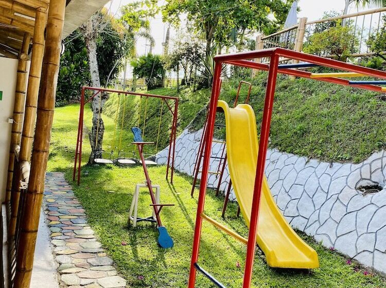 هتل West California