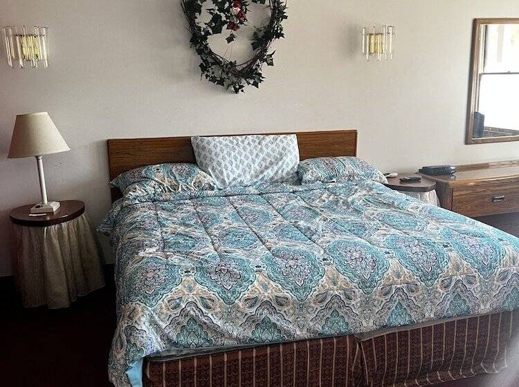 Мотель Grand Howell Inn