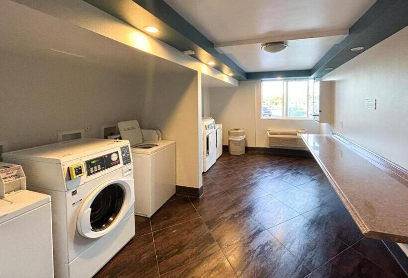 モーテル Studio 6 Suites Carson, Ca