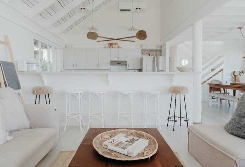 پانسیون White House