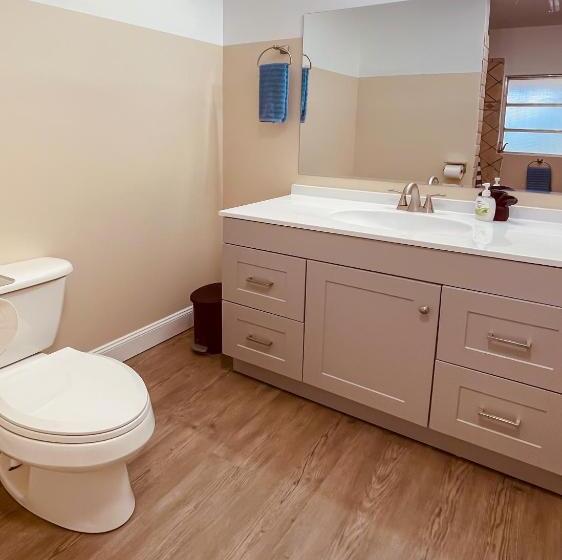 Пансион White Orchid Apartments