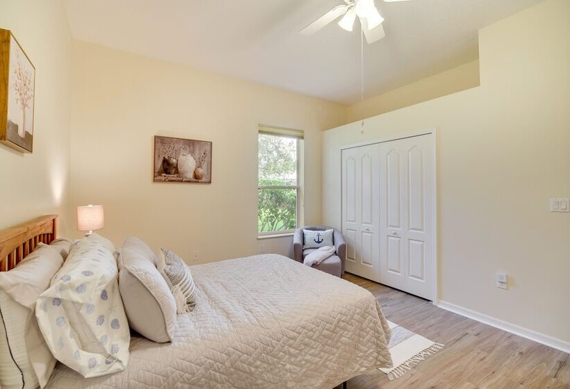 Ranch Style Florida Retreat W/ Pool & Lanai