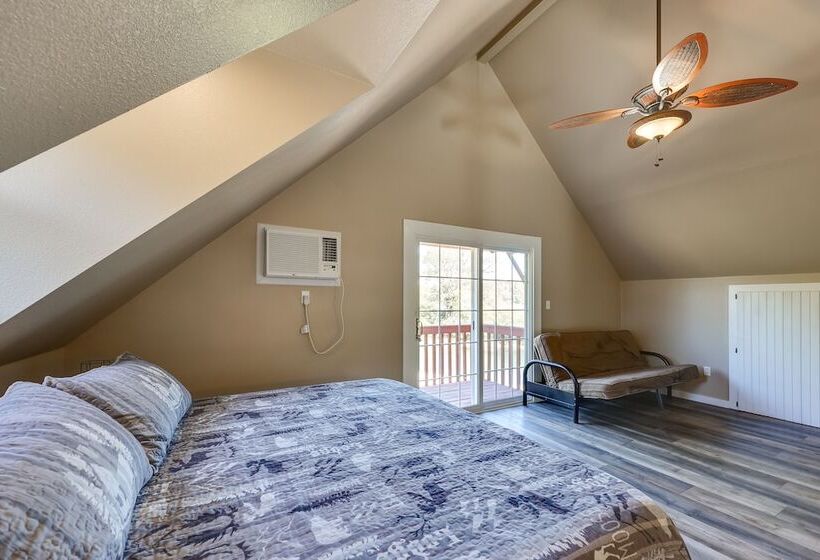 Riverfront Arkansas Abode   Furnished Deck & Grill