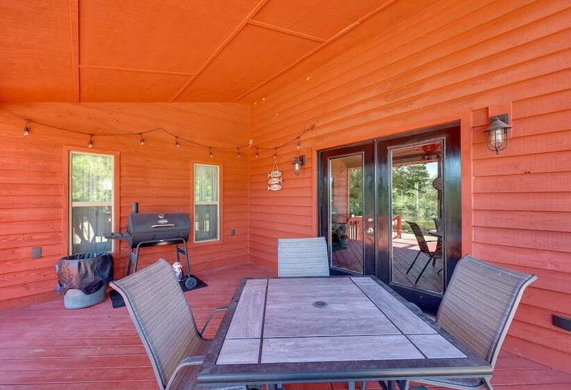Riverfront Arkansas Abode   Furnished Deck & Grill