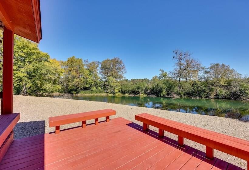 Riverfront Arkansas Abode   Furnished Deck & Grill