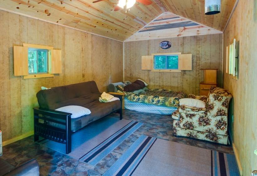 Secluded Cabin W/ On Site Creek + Trails!
