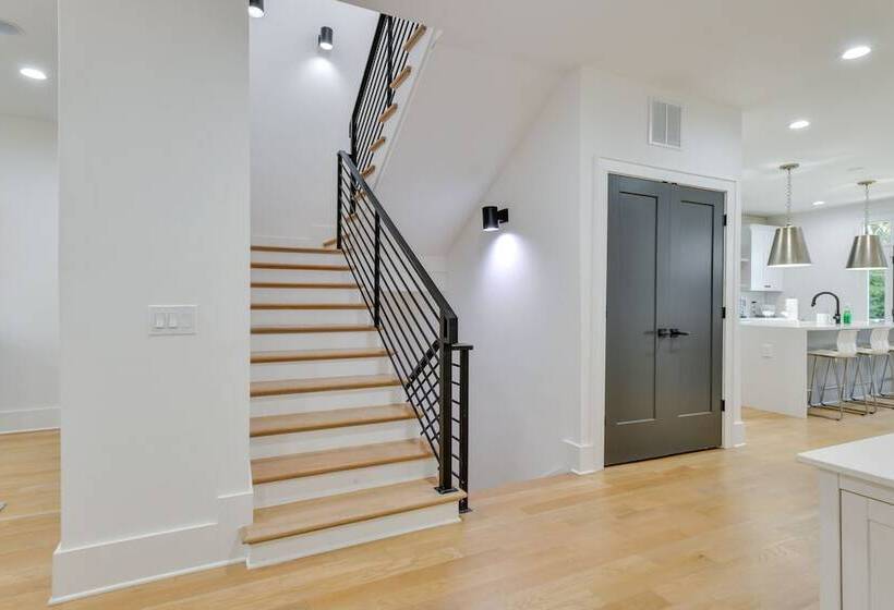 South End Charlotte Townhome < 2 Mi To Uptown!