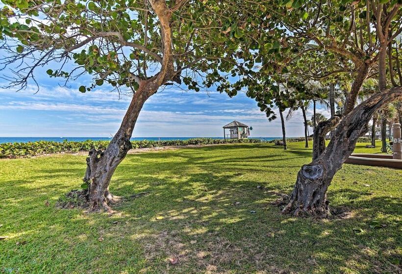 Steps To Deerfield Beach: Home W/ Private Patio!