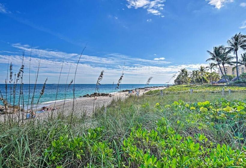 Steps To Deerfield Beach: Home W/ Private Patio!