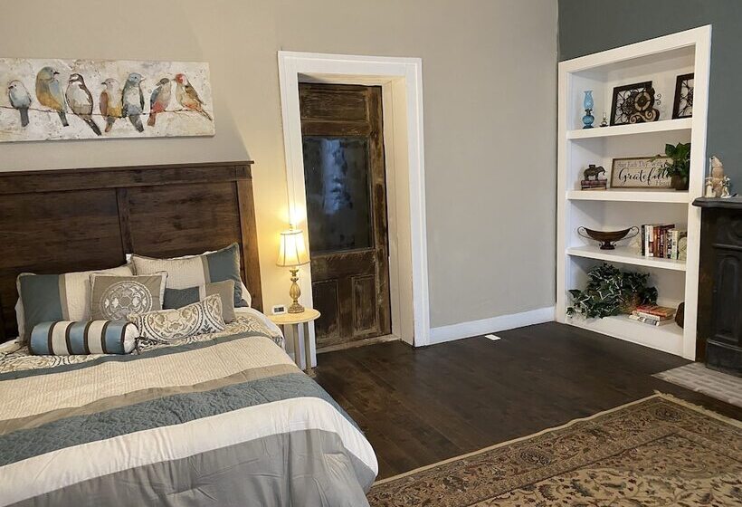 Bed and Breakfast Historic Mcdonald Airbnb