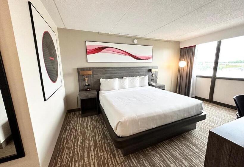 مسافرخانه Kiteville Cedar Rapids