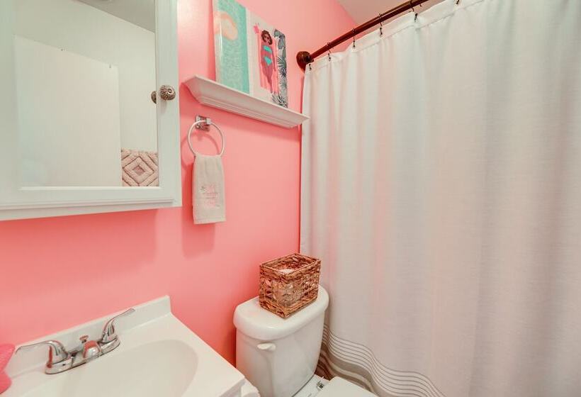 Lovely Emerald Isle Beach House   Steps To Beach!