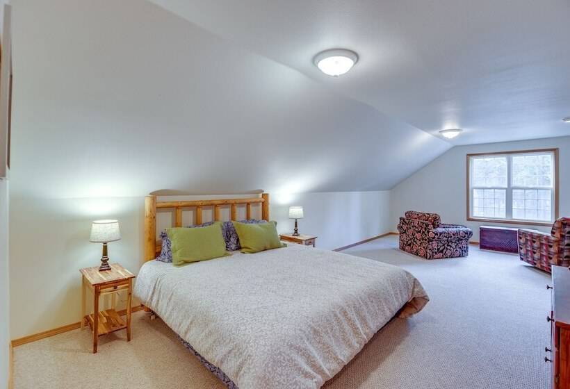 Oregon Retreat ~ 2 Mi From Lapine State Park