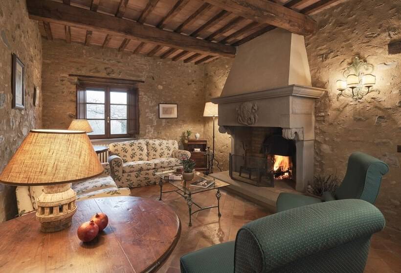 بنسيون Borgo Il Poeta