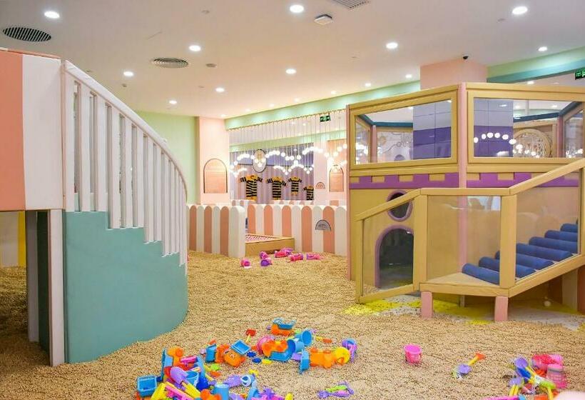 Q Box Hotel Shanghai Sanjiagang