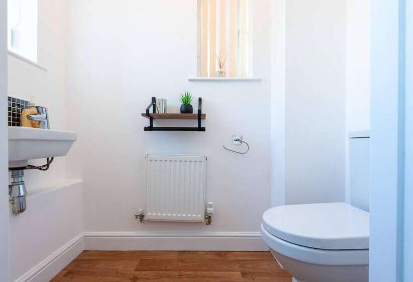 דירת נופש Stunning 3 Bed House In Derby