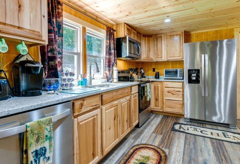 Furnished Deck: Rustic Cabin In Cosby!