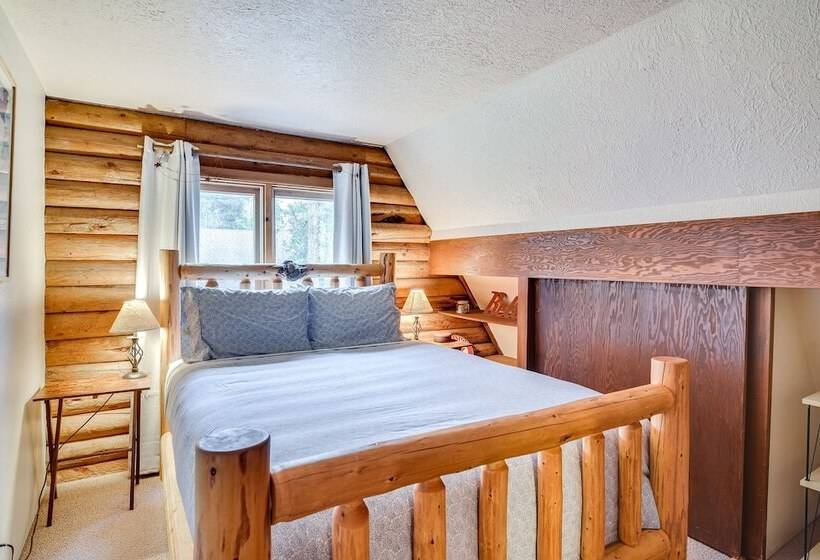 Rustic Government Camp Cabin W/ Mountain Views!