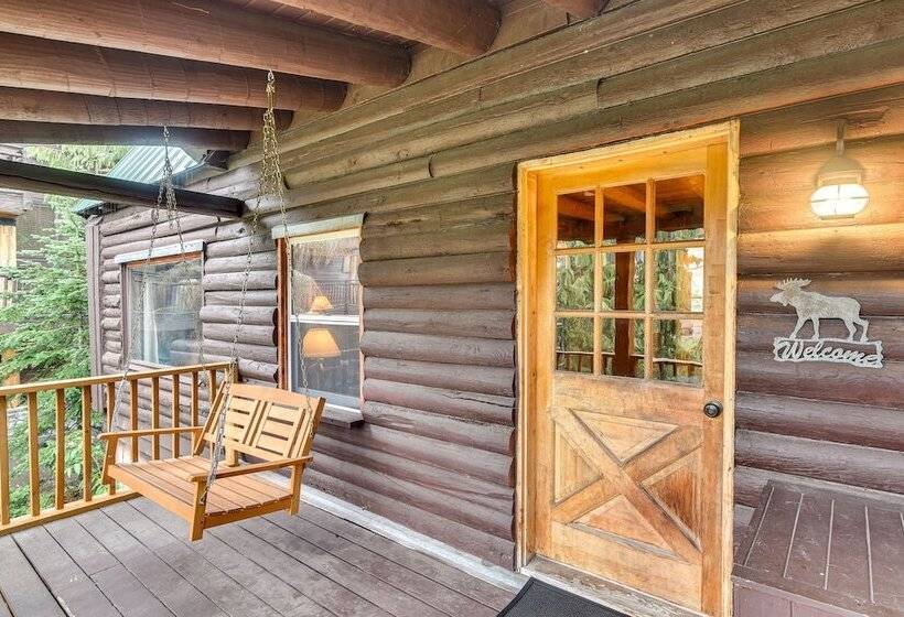 Rustic Government Camp Cabin W/ Mountain Views!
