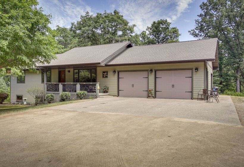 Secluded Wautoma Home W/ Fire Pit!