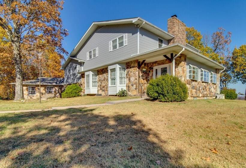 Spacious Retreat W/ Stunning Norfork Lake Views!