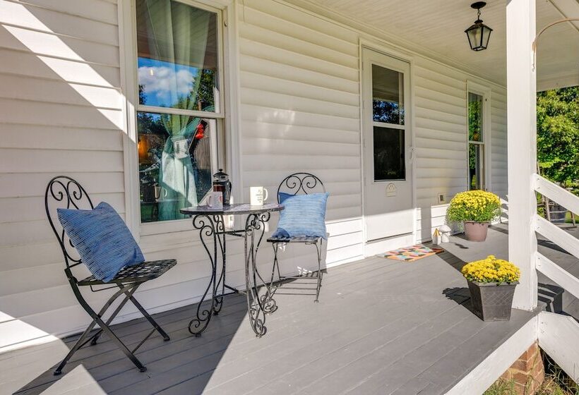 Tranquil Cottage In Virginia Countryside W/ Pond!