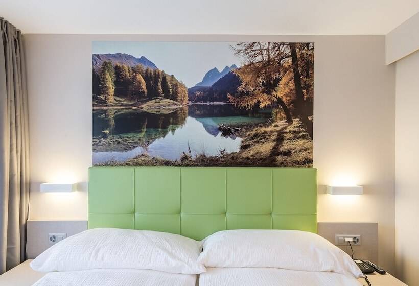 בית מלון כפרי Adhhoc