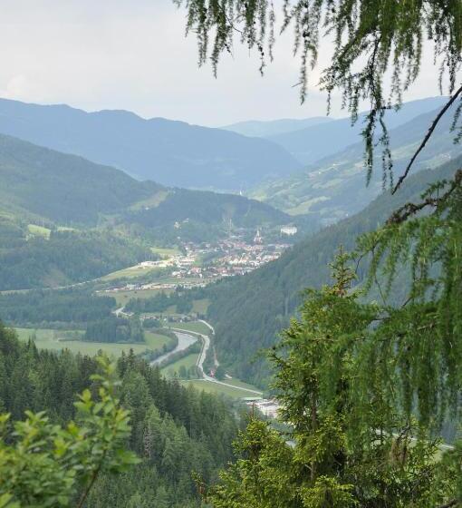 ホテル Alpengasthof Moser