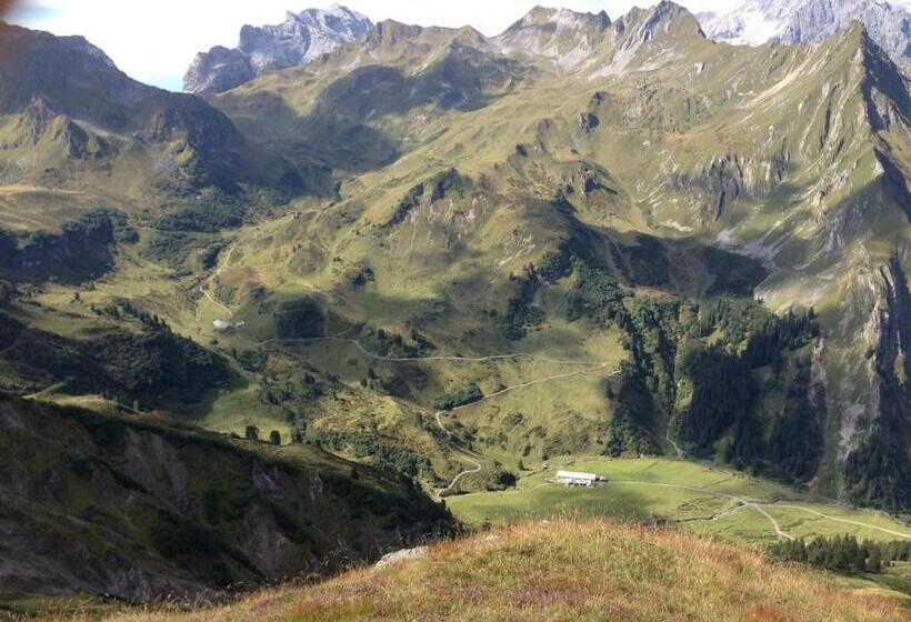 Отель Hirschen