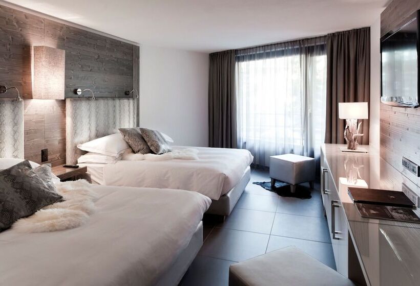 בית מלון כפרי Morosani Fiftyone   The Room Only