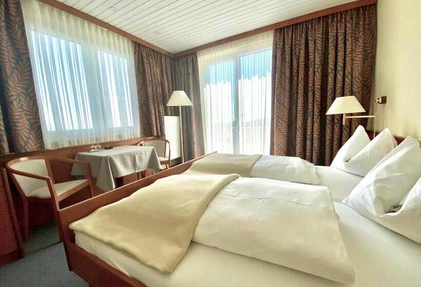 ホテル Pension Seirer