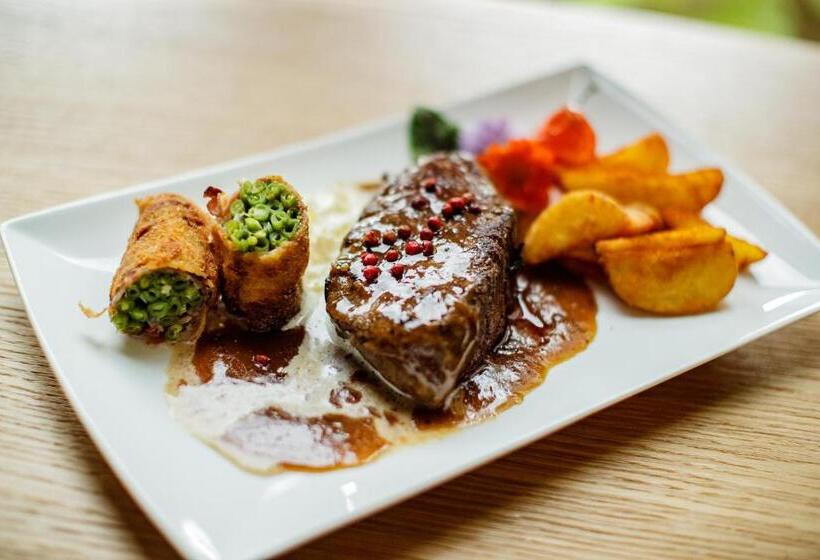 ホテル Restaurant Allmer