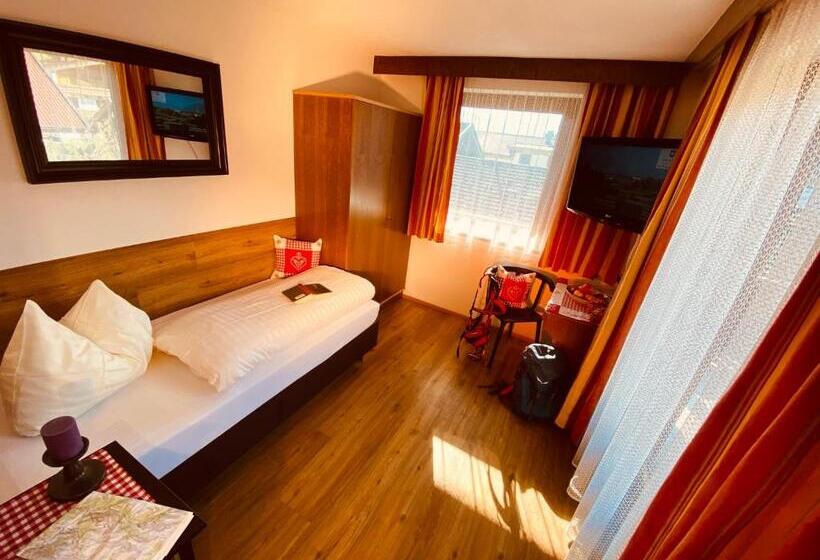 Отель Standlhof Zillertal