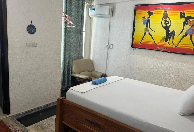 تختخواب و صبحانه Shamanice Lodge & Apartments