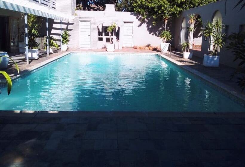 בית מלון כפרי Ab Lodge