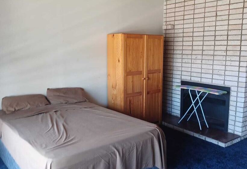 בית מלון כפרי Ab Lodge