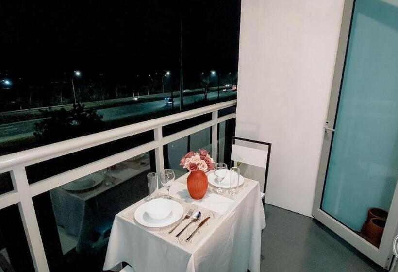 فندق Crissome Suite Azure North San Fernando Pampanga