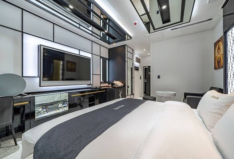 فندق على الطريق Goseong Luxury Hotel Signature