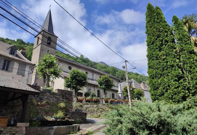 ユースホステル Auberge Du Crabère