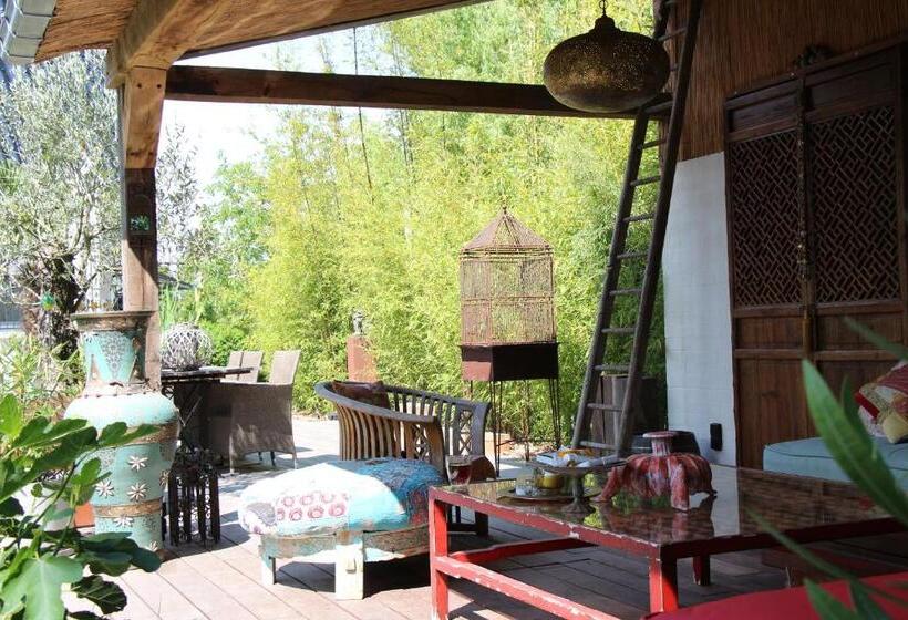 مبيت وإفطار De Tuinkamer