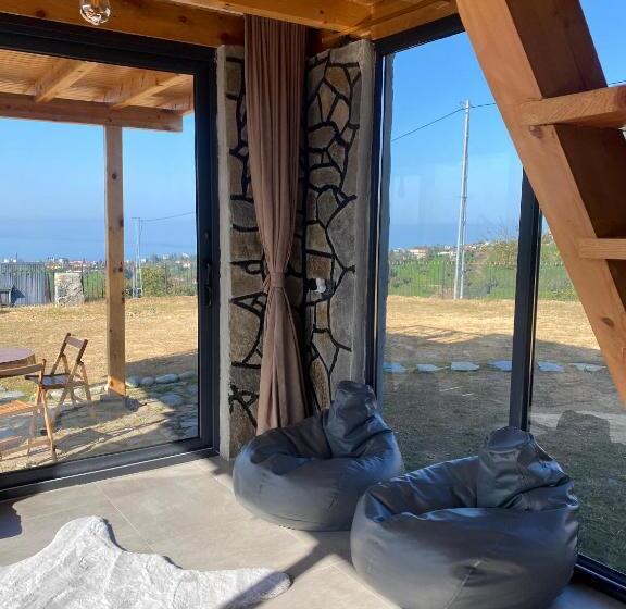 ベッドアンドブレックファースト Sarabi Suit Bungalov