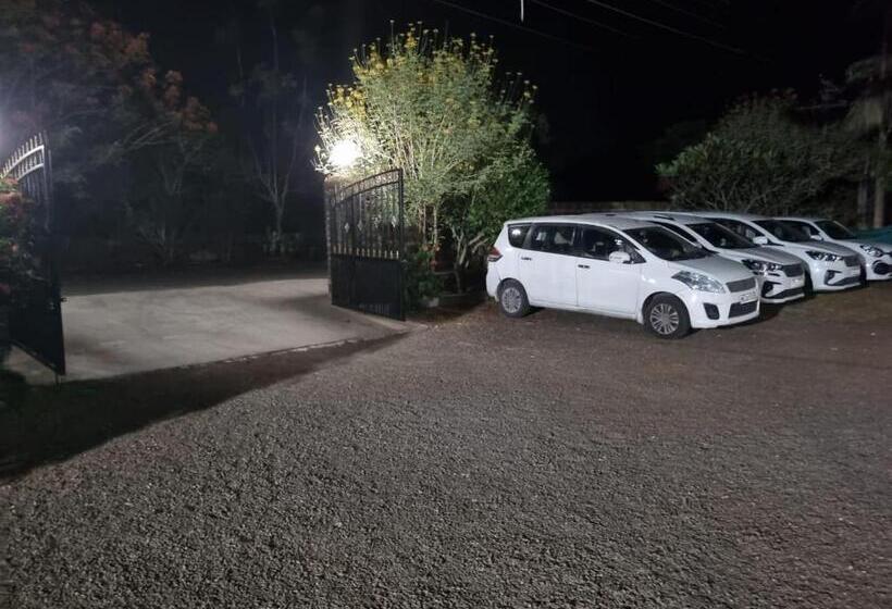 فندق Ns Brothers Farm & Resort