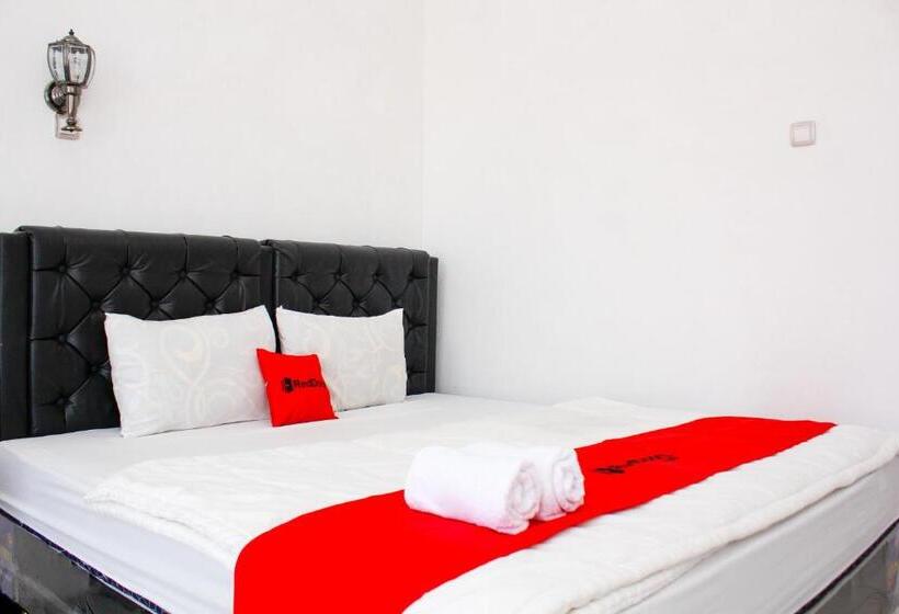فندق Reddoorz Syariah Near Kawasan Wisata Gunung Prau Dieng
