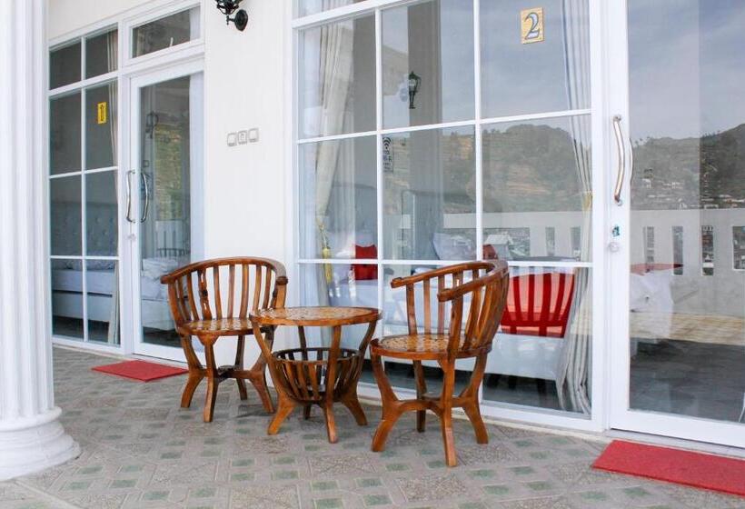 فندق Reddoorz Syariah Near Kawasan Wisata Gunung Prau Dieng