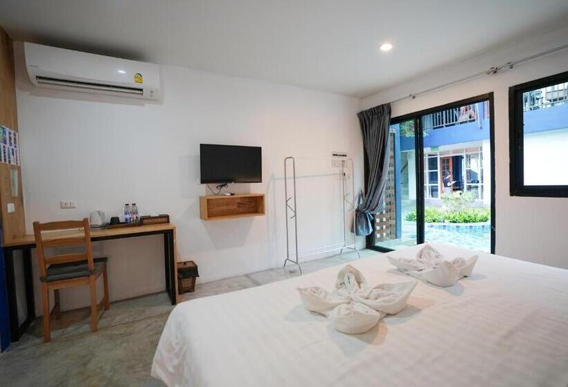Kraam Silhouette Hotel And Cafe Phuket
