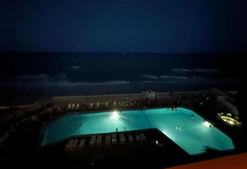 Oceanfront Oasis