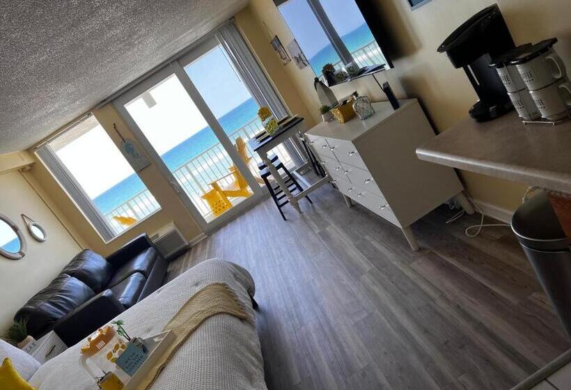 Oceanfront Oasis